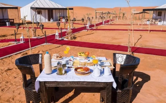 Alan luxury tent Merzouga