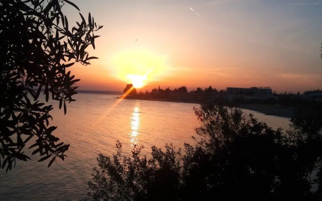 Maistrali Beach Hotel