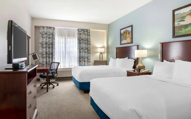 Best Western Plus Crossroads Inn & Suites