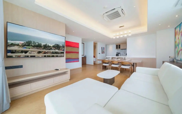 Sea View Chic Design 2BR Karon Condo 16C