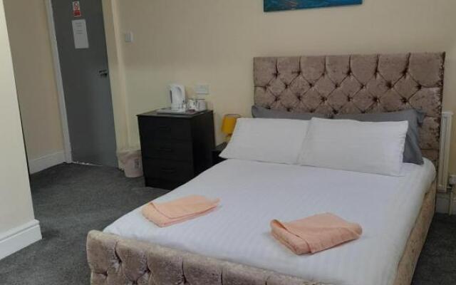 Niros Hotel
