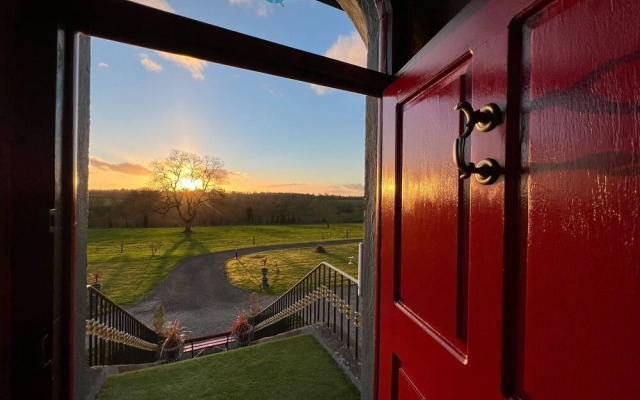 Nore View House