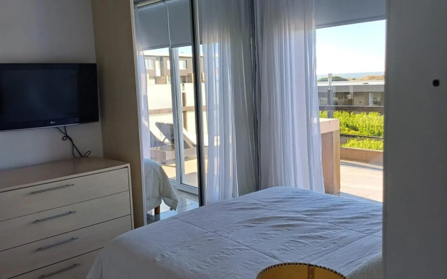 Linda Bay 223, Mar de las Pampas