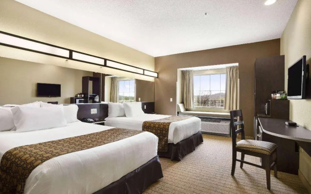 Microtel Inn & Suites By Wyndham Cambridge