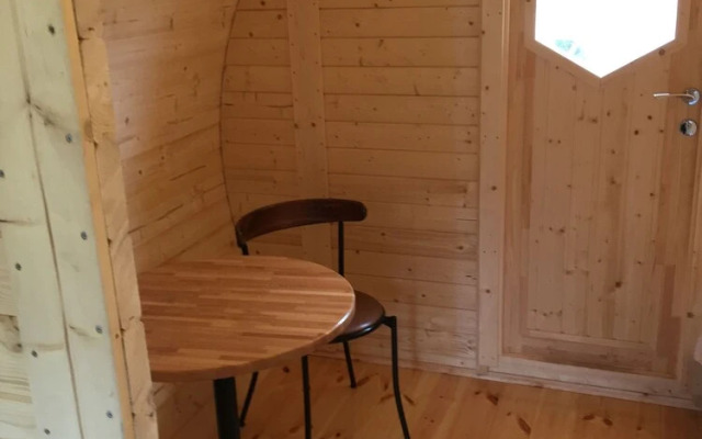 Framtid Camping Lodging Barrels
