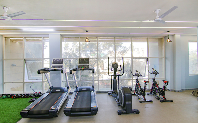 Fabhotel Singh Suite