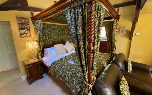 Plas Tan-Yr-Allt Historic Country House & Estate