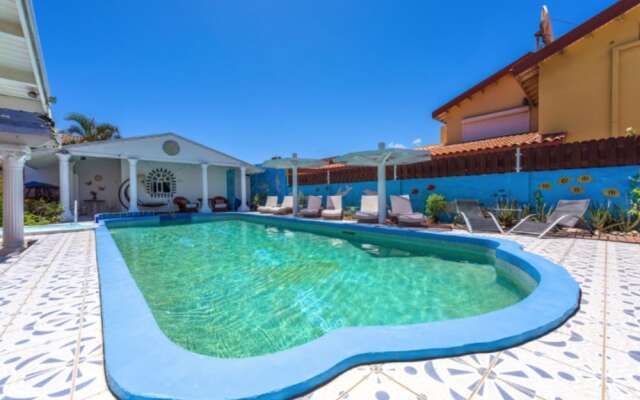 Sunflower Villa Studios By Cmd