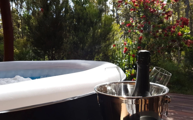 Jarrah Grove Forest Retreat - Adults Only