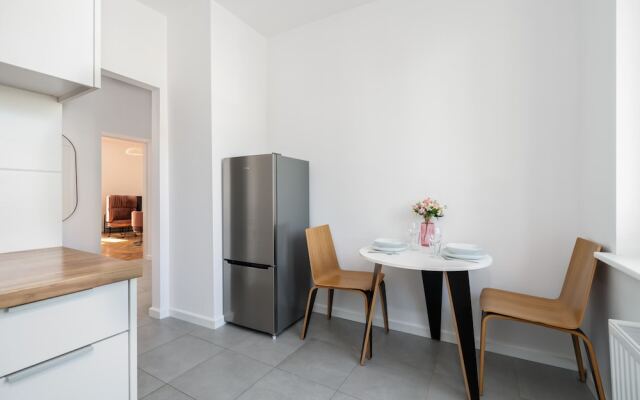 Rycerska Apartments by Renters
