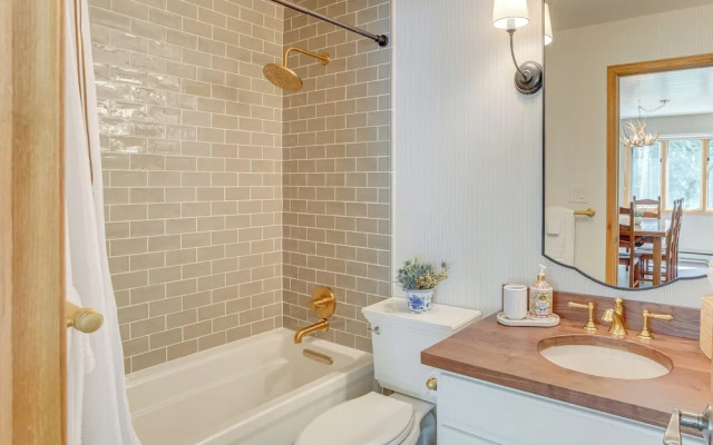 Walk to Beaver Creek Village: Cozy Condo!