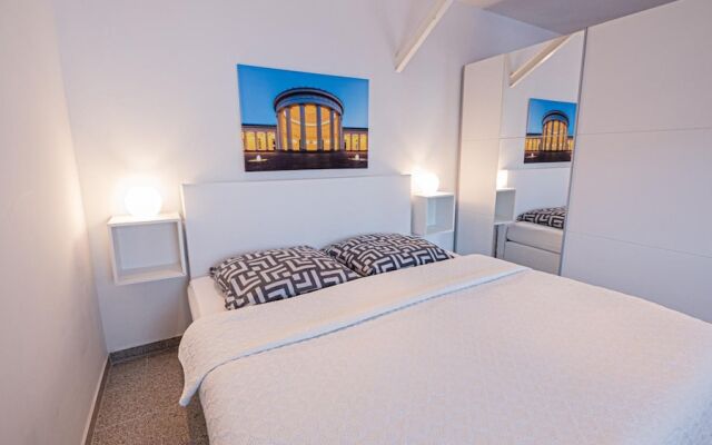 Relax Aachener Boardinghouse Main Train Station