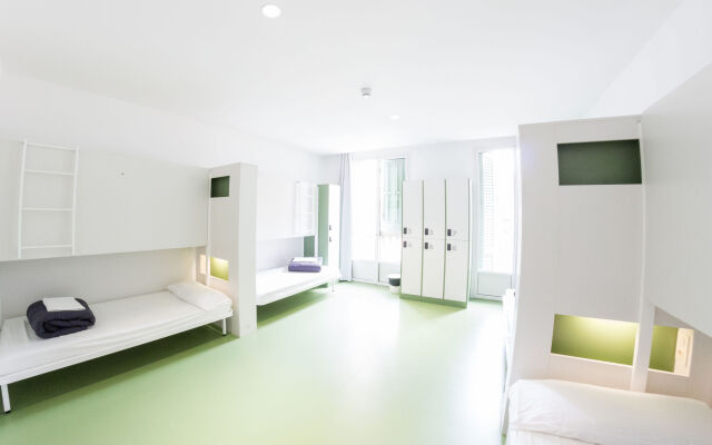 Sant Jordi Hostels Rock Palace