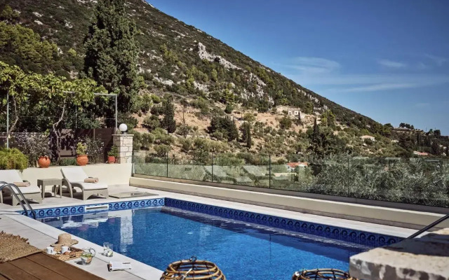 Lithakia Balcony Villa