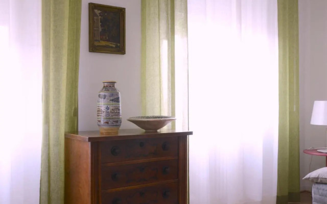 Theia Apartment