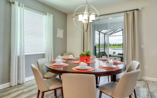 Stunning Home With Private Pool Near Disney