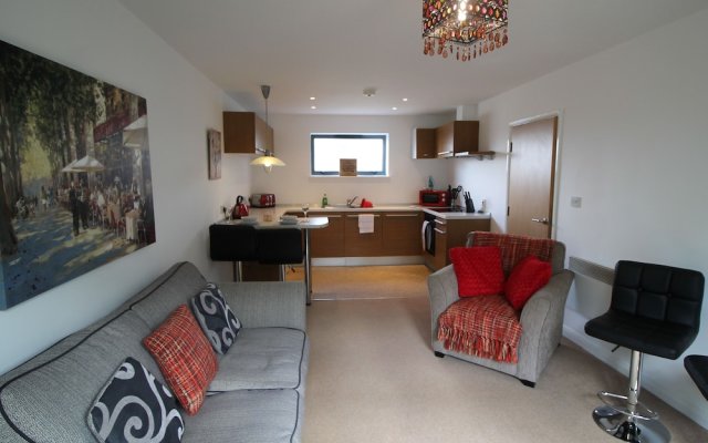 Radyr Place Apartments by Cardiff Holiday Homes