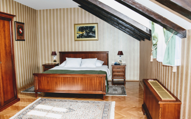 Hotel Kazbek