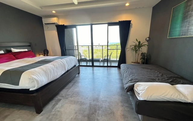Luxuary Villa Maeda I – Guest Rooms – Onna