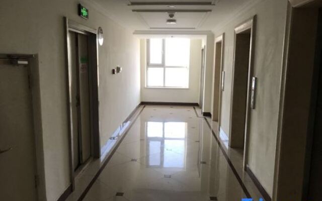 Yingkou Four Seasons Seascape Apartment