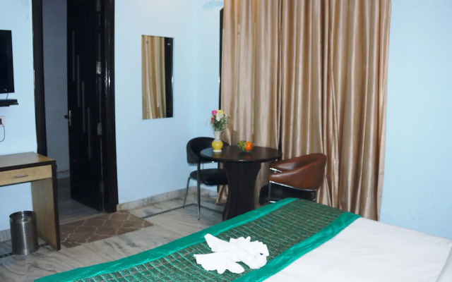 Maxfort Service Apartment
