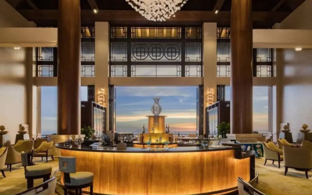 Hainan Qizi Bay New Century Resort