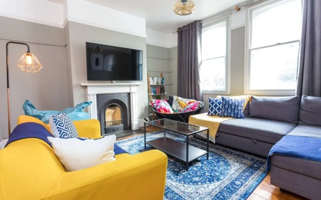 Riverside 6 bedroom Cambridge escape