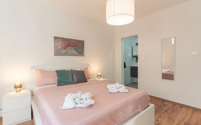 Charming 2-Bed in Swieqi