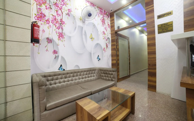 Oyo 24220 Hotel Jai Ambay International