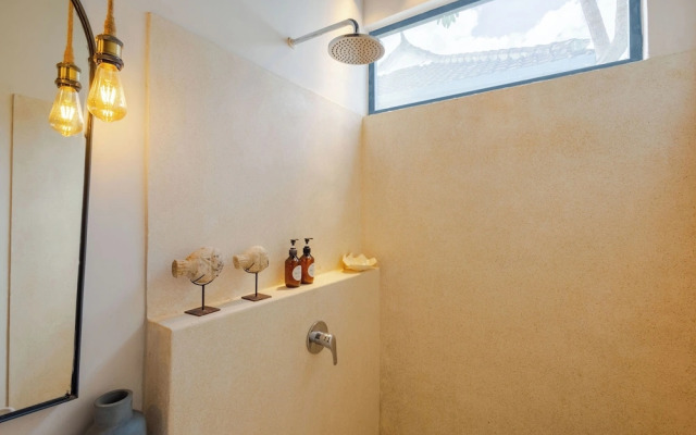 Studio Santorini - 1 BR Loft in Canggu