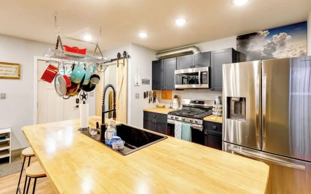 Walk to Dtwn: Dog-friendly Retreat in Fairbanks!