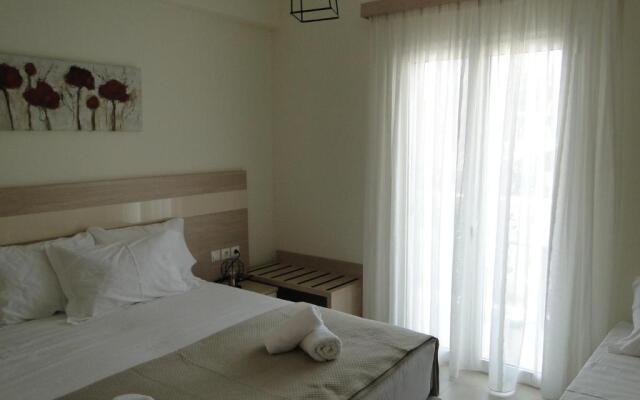 Chrysanthe's Apartments No2