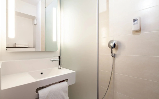 B&B HOTEL PARIS Gennevilliers Asnières