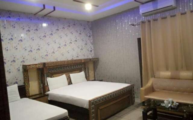 Hotel Sareena Residence