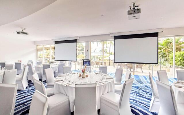 Novotel Cairns Oasis Resort