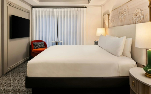 The Talbott, Autograph Collection