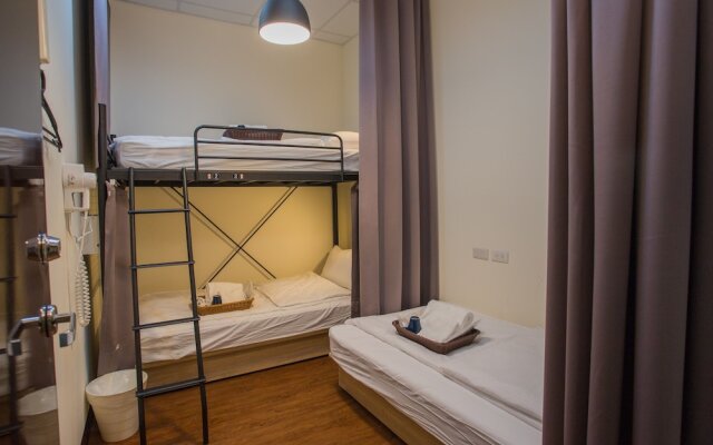 Douzi Home Hotel