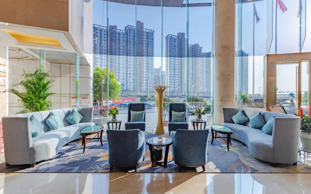 Cenbest Jinling Grand Hotel
