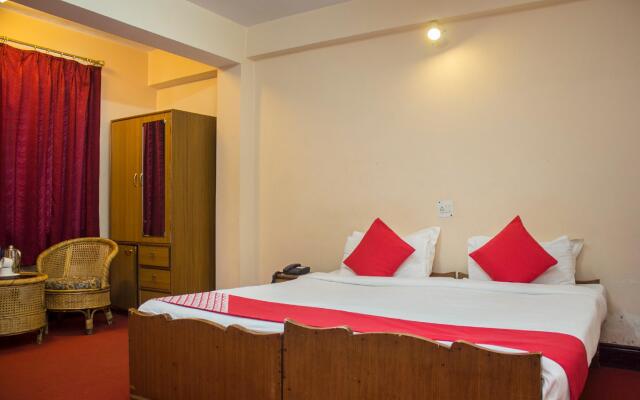 OYO 3330 Hotel Blue Diamond