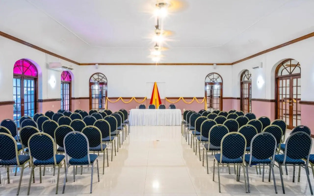 Grand Decameron Montego Beach, A Trademark All-Inclusive Resort