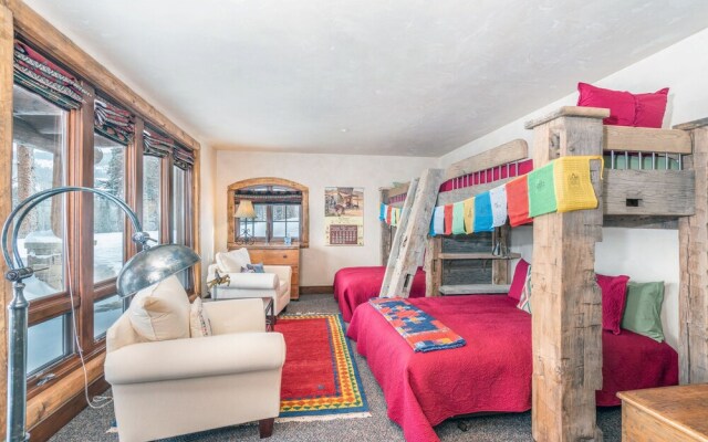 Hilltop Hideaway by Exceptional Stays