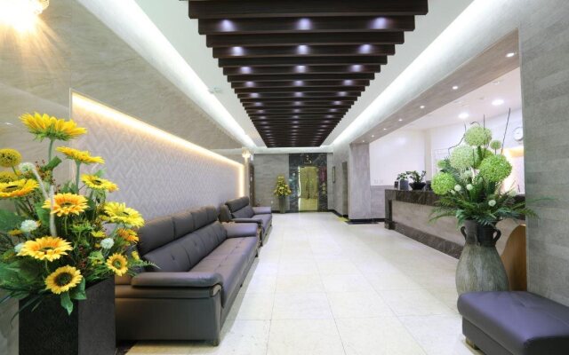 Empire Tourist Hotel