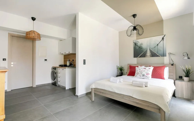 Zeni Stylish Studio W Balcony in Athens