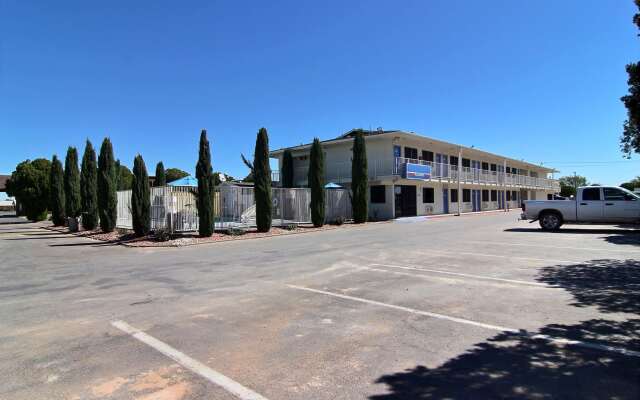 Motel 6 Carlsbad, NM