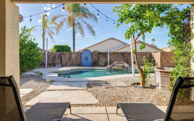 Private Pool & Patio: Spacious Gilbert Getaway!
