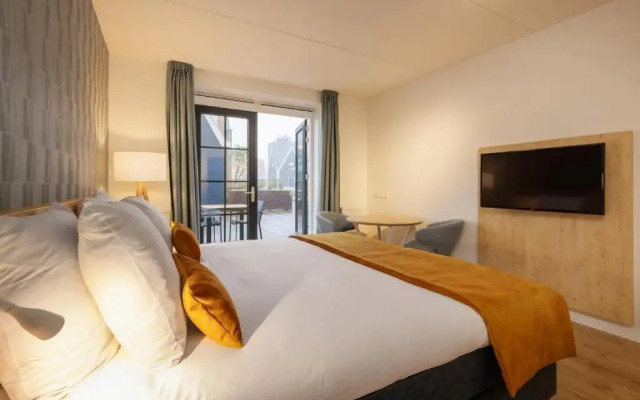 Roompot Hotel Marinapark Volendam