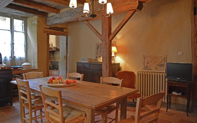 Lovely Holiday Home With Private Pool in Campagne-d'armagnac
