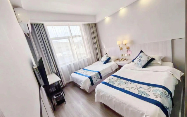 Lushanju(威海麓山居酒店（北山路葡萄滩海水浴场店）)