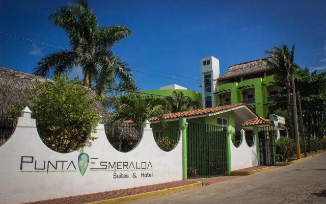 Suites & Hotel Punta Esmeralda