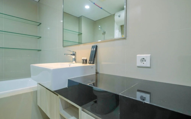 Trendy and Spacious Studio Azalea Suites Apartment